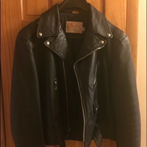 Vintage leather motorcycle jacket (men’s)